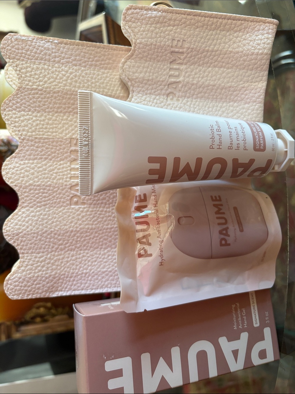 Paume hand basket brand new never been open hand products